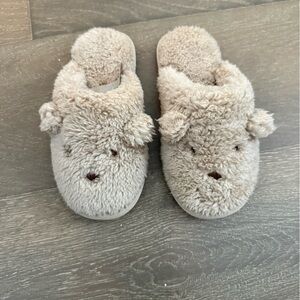 NWT Rylee + Cru Tan Bear Kids Slippers